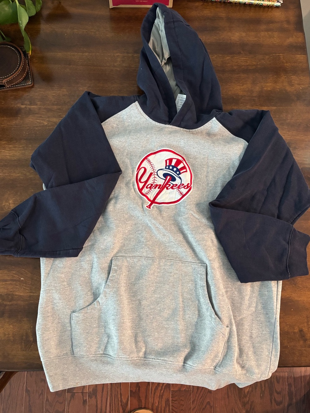 Youth New York Yankees Gray & Navy Two-Tone Team Hoodie